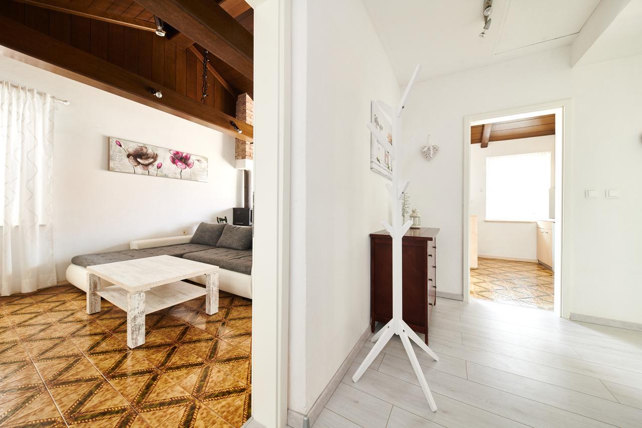 Apartments Gvarda 우마그 외부 사진